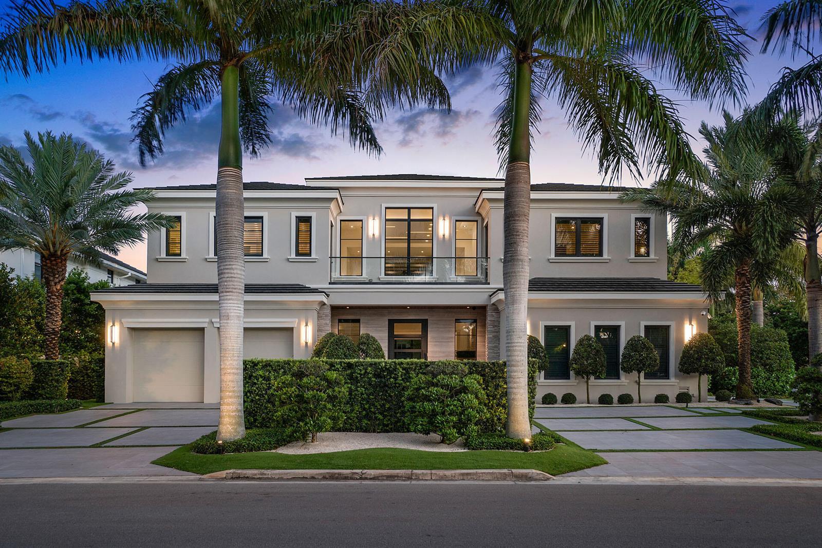 290 S Maya Palm Drive, Boca Raton FL 33432 photo 2