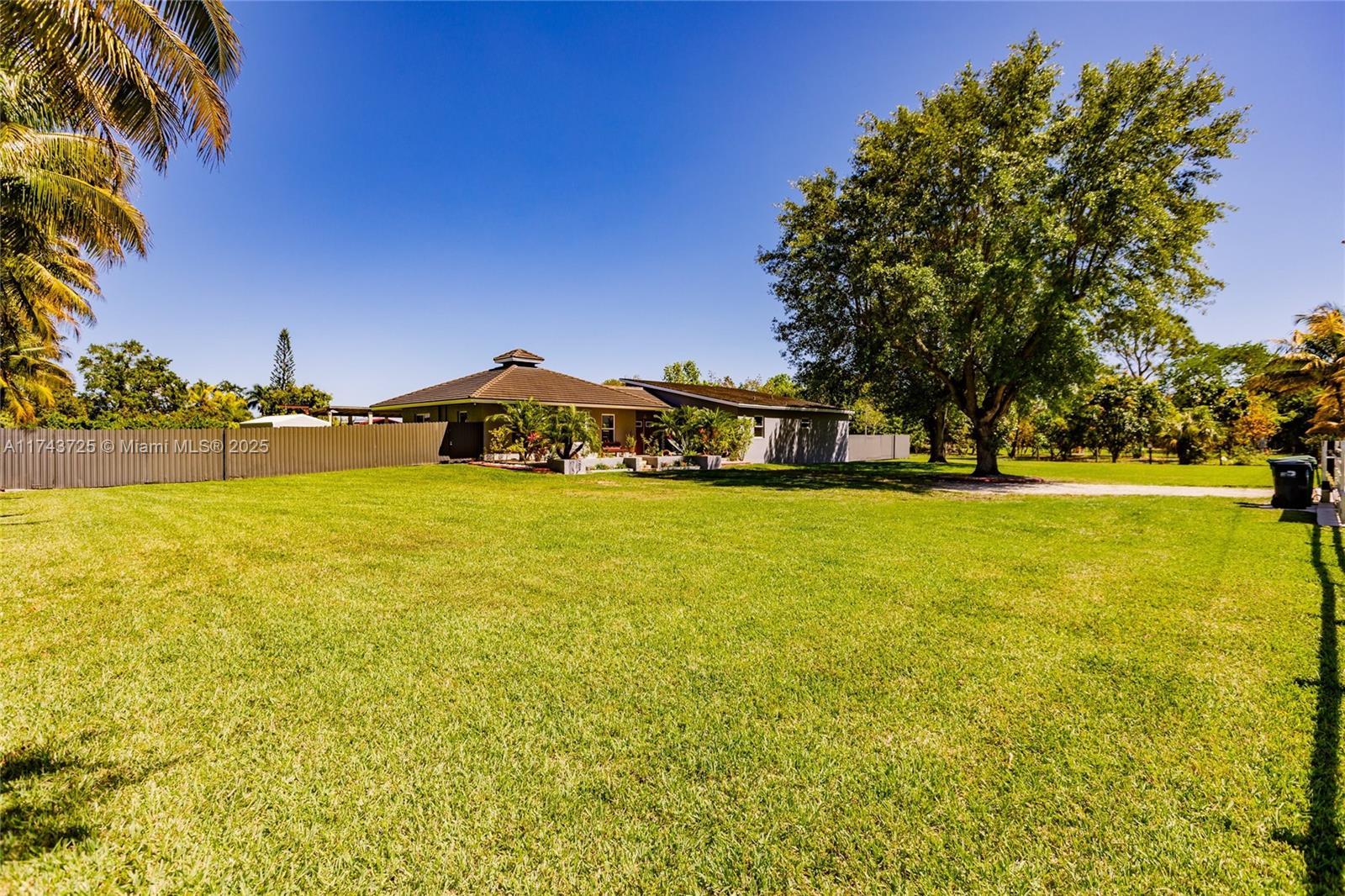 34695 SW 213th Ave, Homestead FL 33034 photo 2