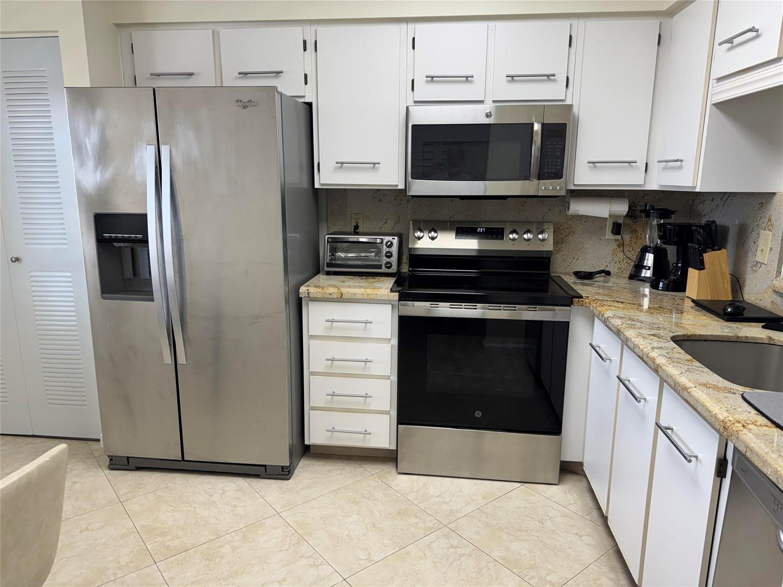 7260 Kinghurst Drive # 606, Delray Beach FL 33446 photo 3