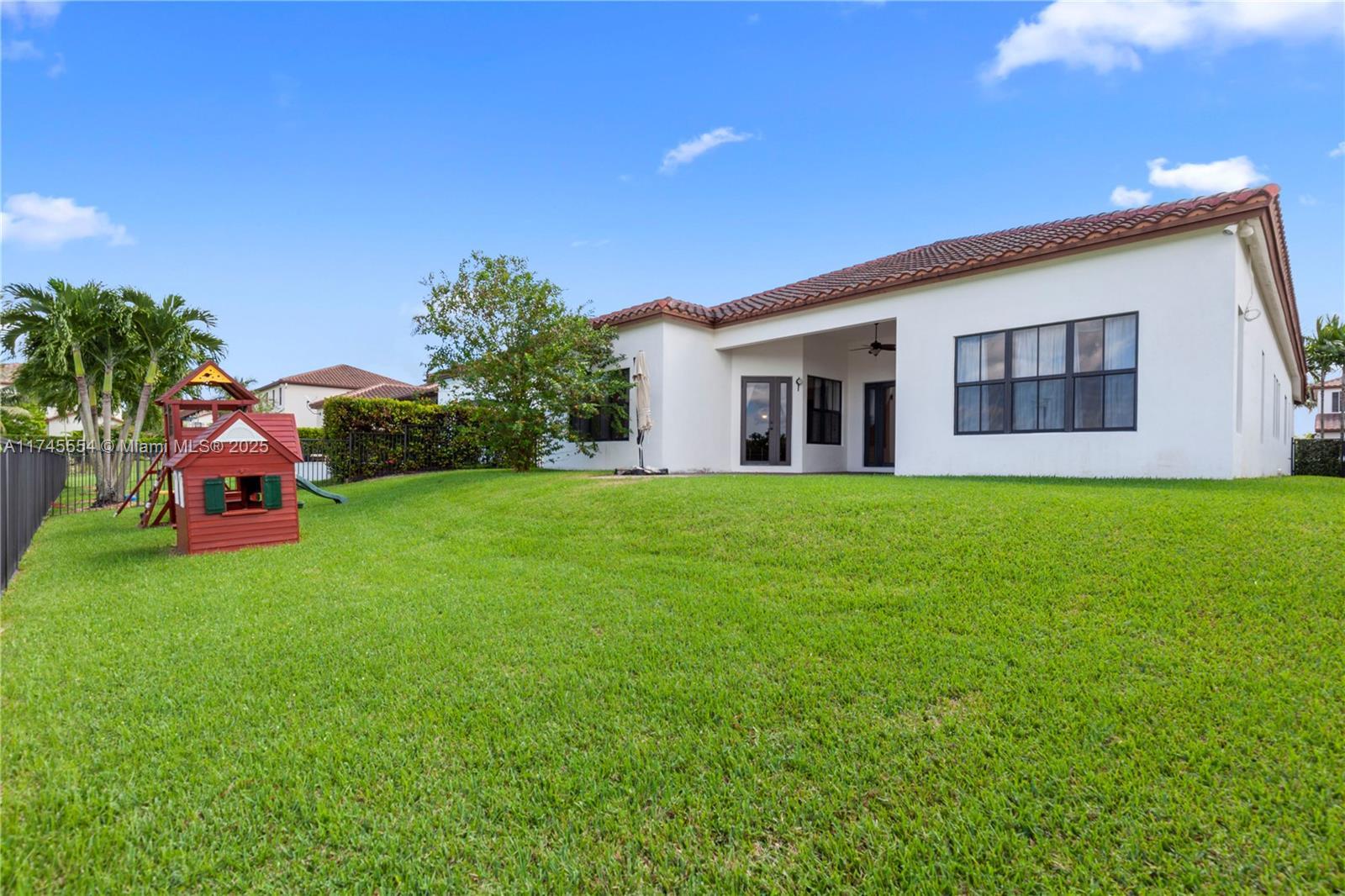 8345 NW 26th Ct, Cooper City FL 33024 photo 3