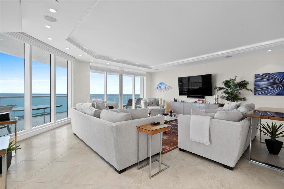 4600 N Ocean Drive # 701, Singer Island FL 33404 photo 4
