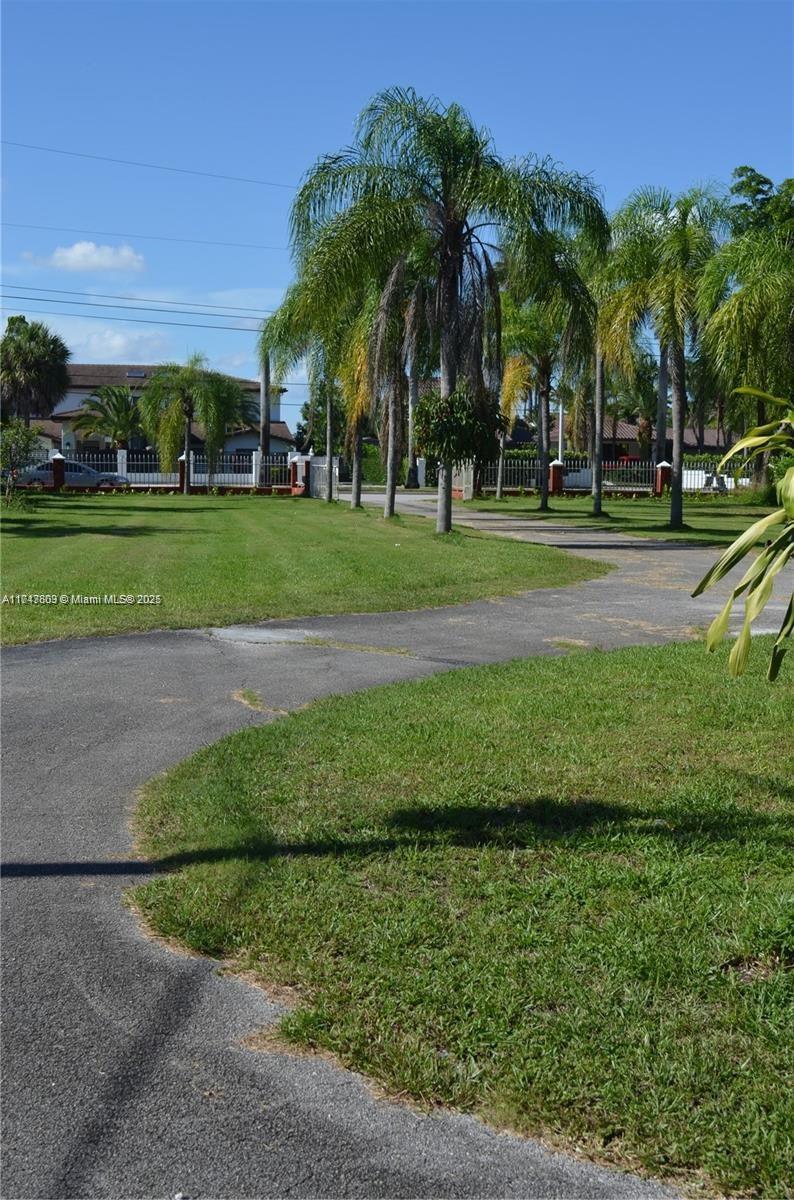 8550 Miller Dr, Miami FL 33155 photo 4