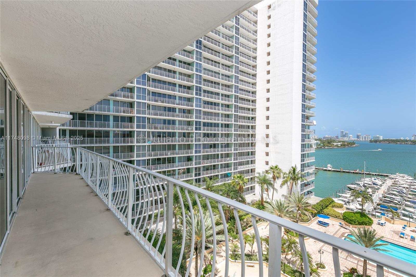 7601 E Treasure Dr # 1108, North Bay Village FL 33141 photo 3