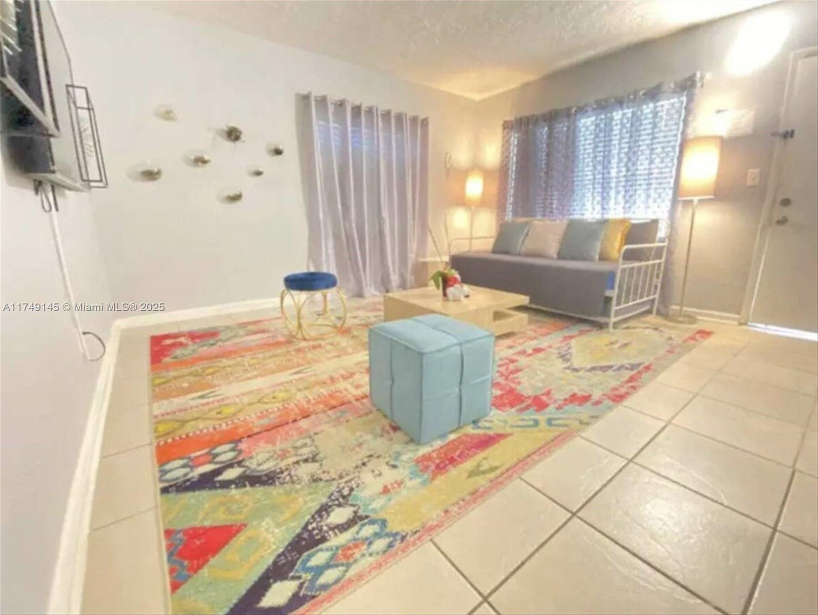 2425 NW 67th St, Miami FL 33147 photo 2