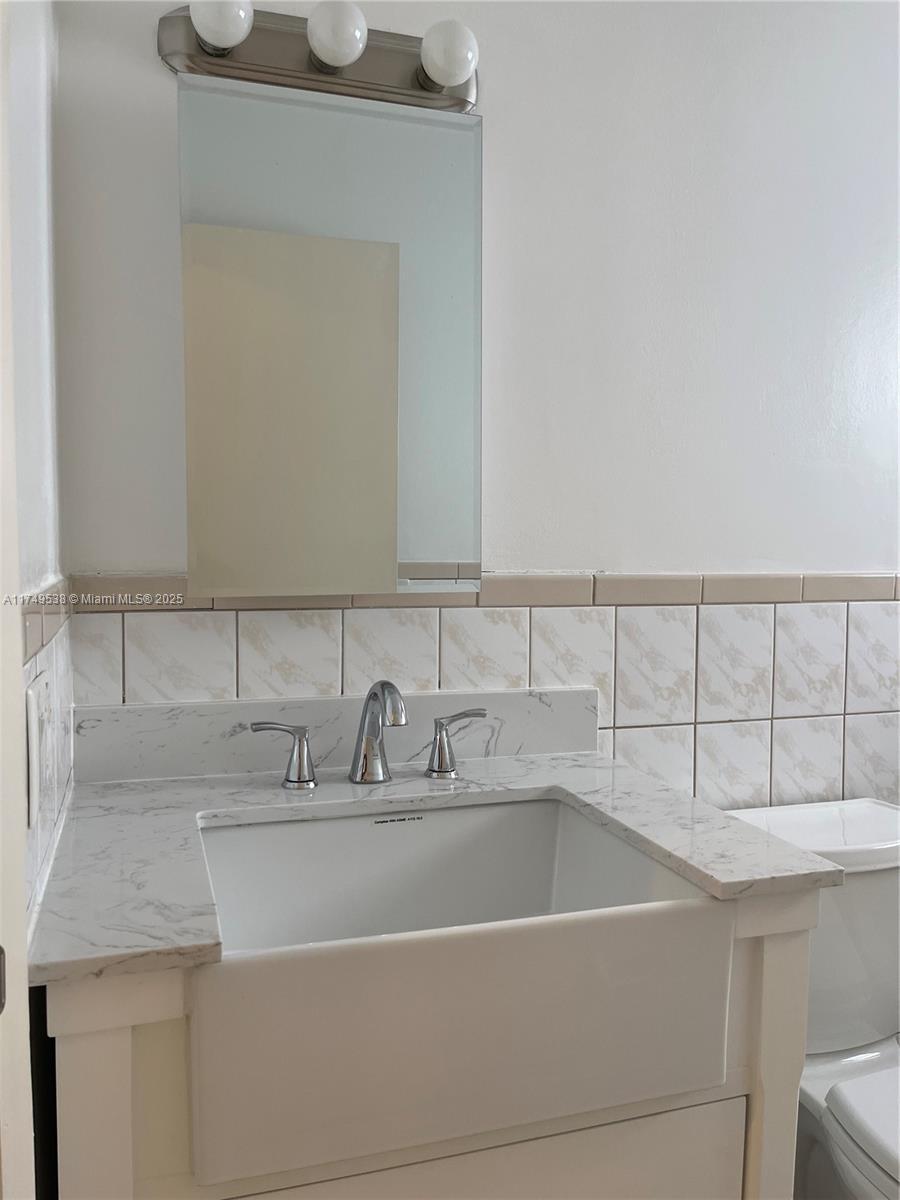 626 W 17th St, Hialeah FL 33010 photo 5