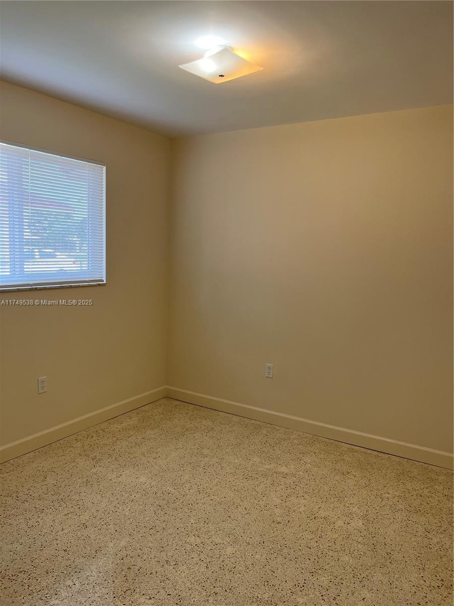 626 W 17th St, Hialeah FL 33010 photo 4