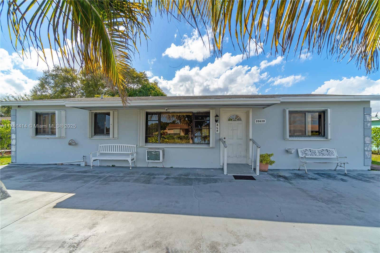 20630 NW 37th Ct, Miami Gardens FL 33055 photo 2