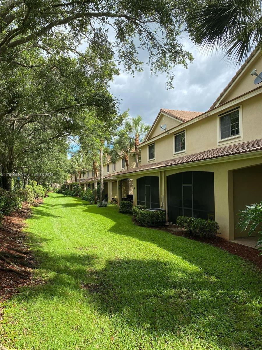 4256 Vineyard Cir # 4256, Weston FL 33332 photo 2