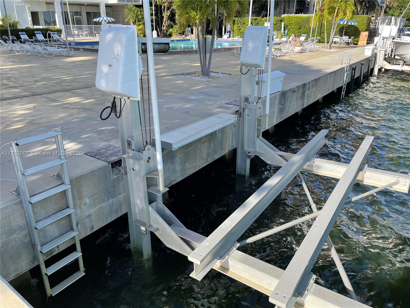 150 SE 25 RD Slip 13, Miami FL 33129 photo 2