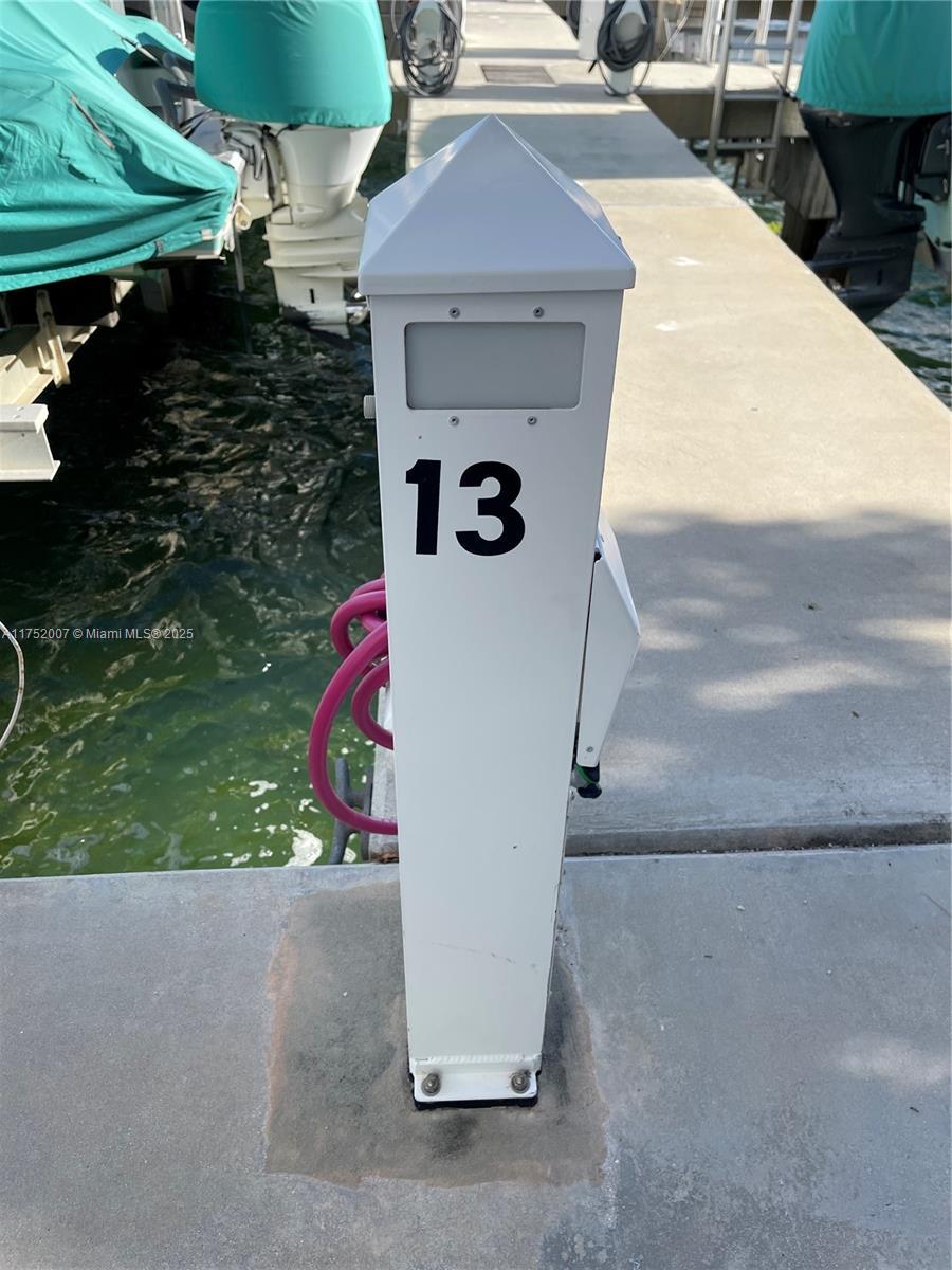 150 SE 25 RD Slip 13, Miami FL 33129