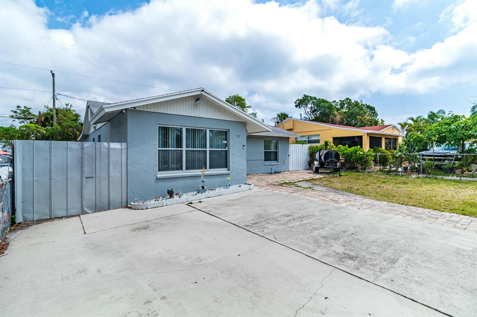 513 El Vedado, West Palm Beach FL 33405 photo 3