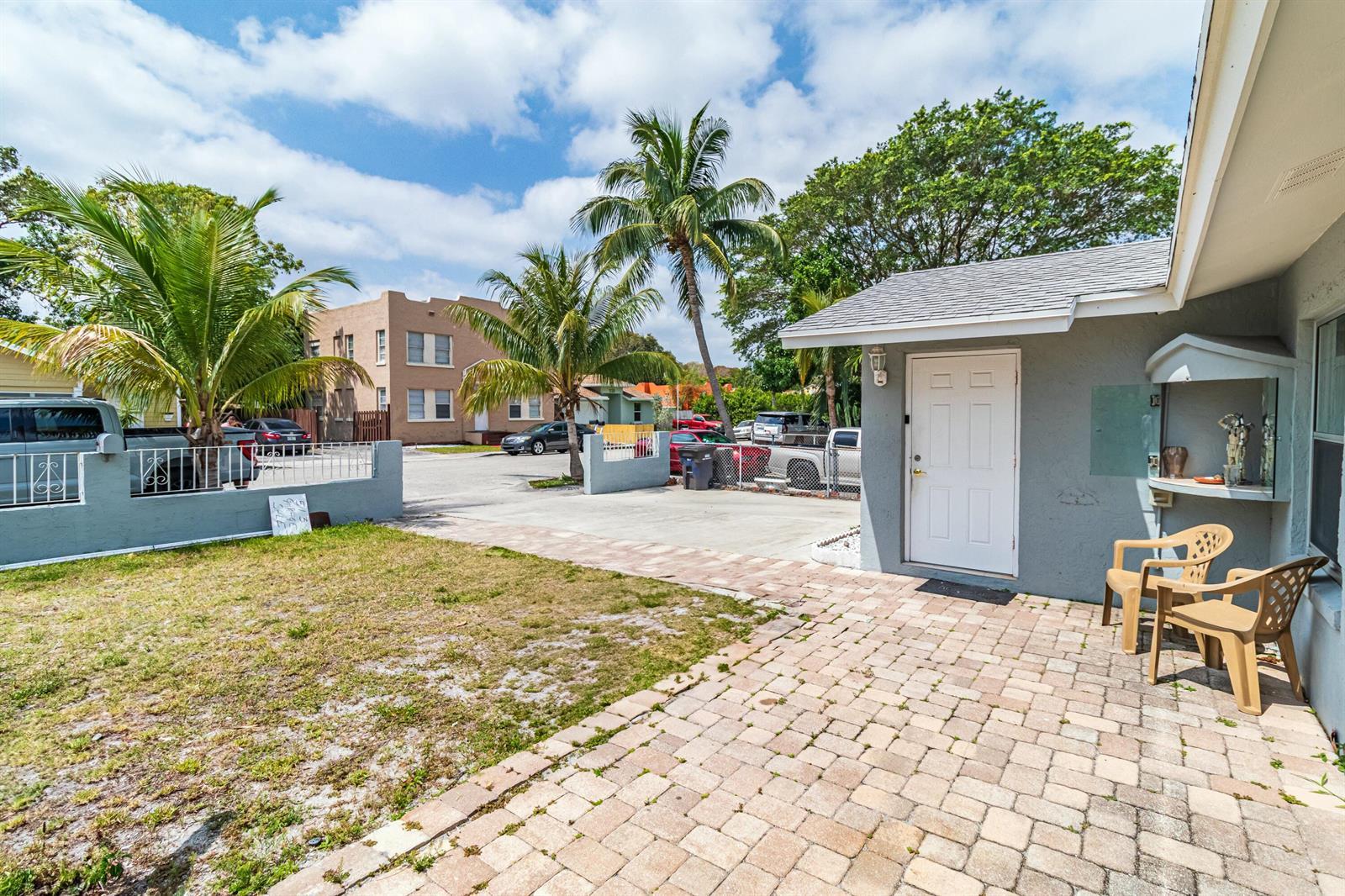 513 El Vedado, West Palm Beach FL 33405 photo 4
