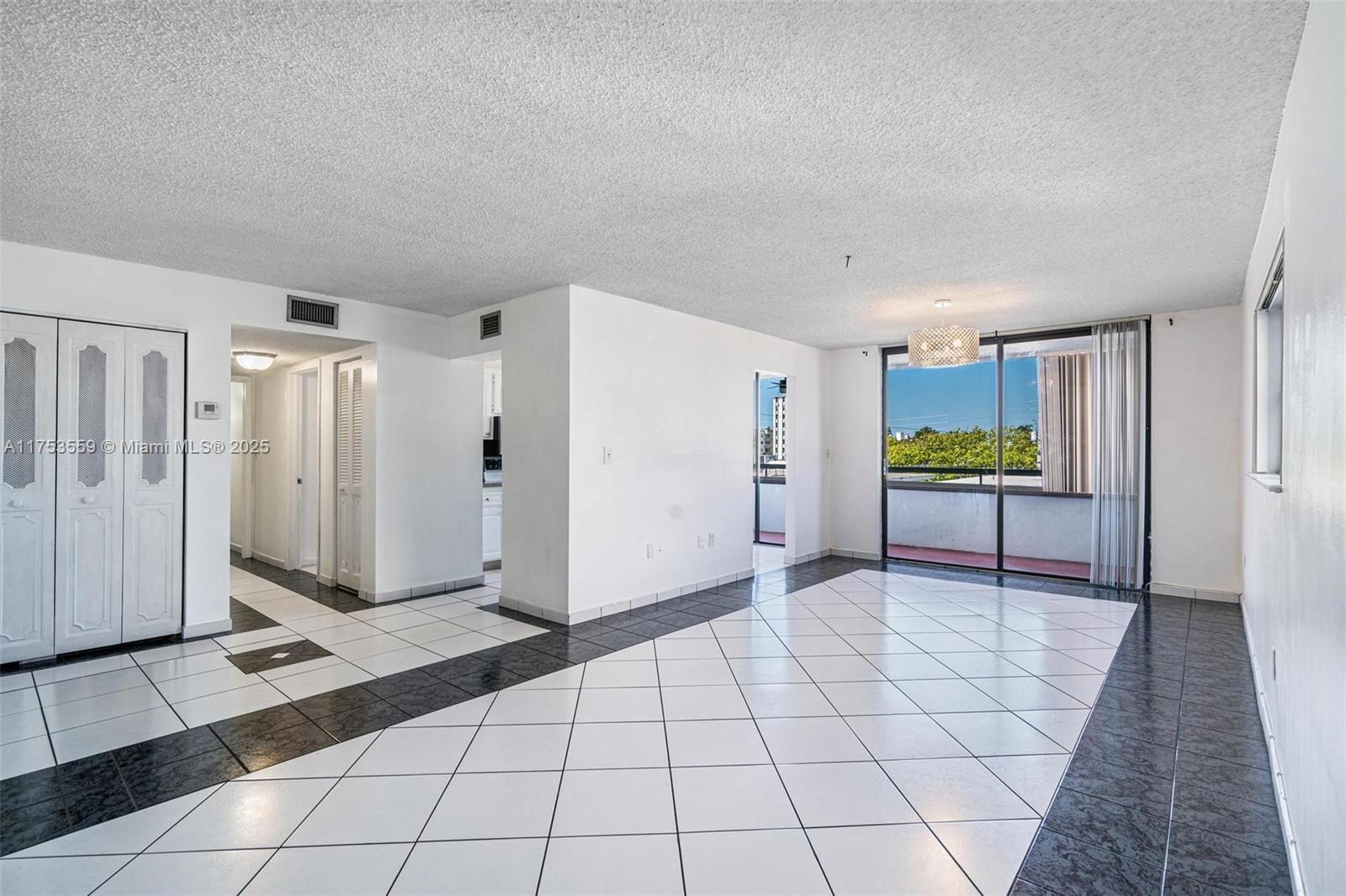 7300 Wayne Ave # 317, Miami Beach FL 33141 photo 4
