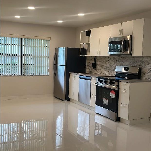 2307 Taylor St # 205, Hollywood FL 33020 photo 3