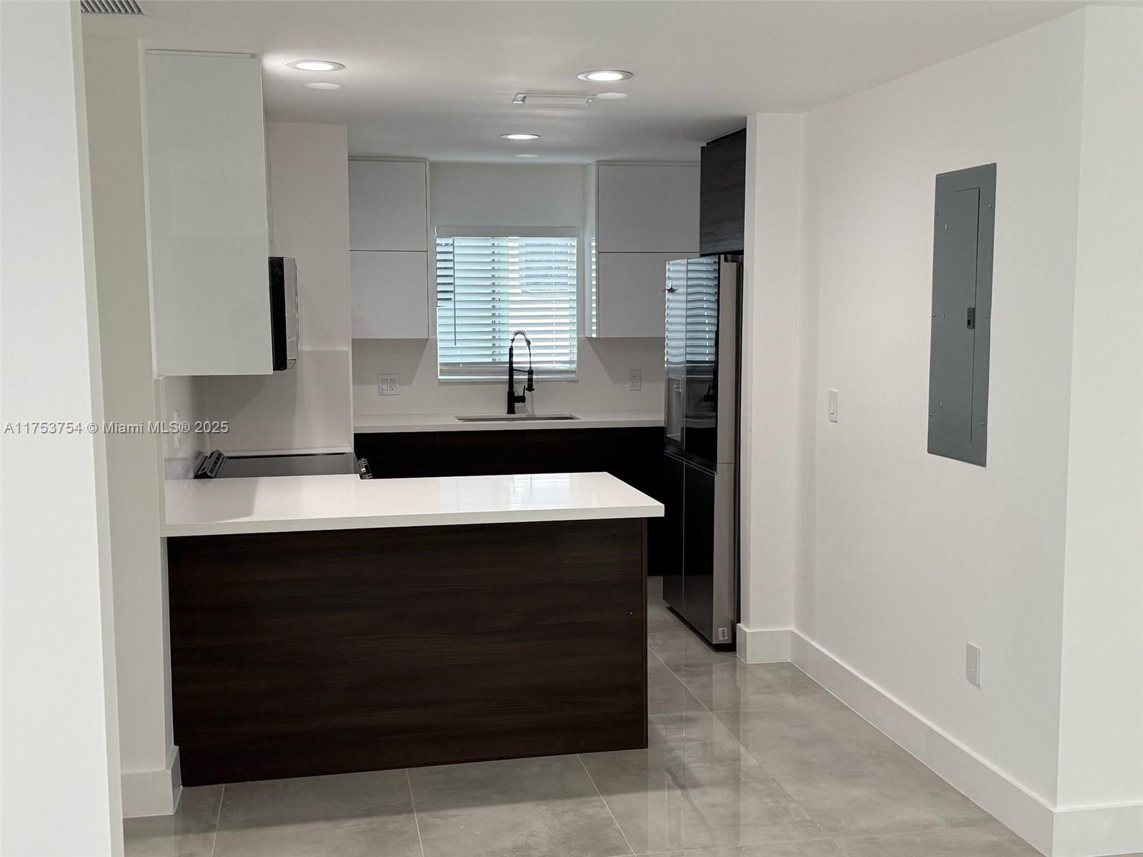 12911 Wood St, Miami FL 33167 photo 3