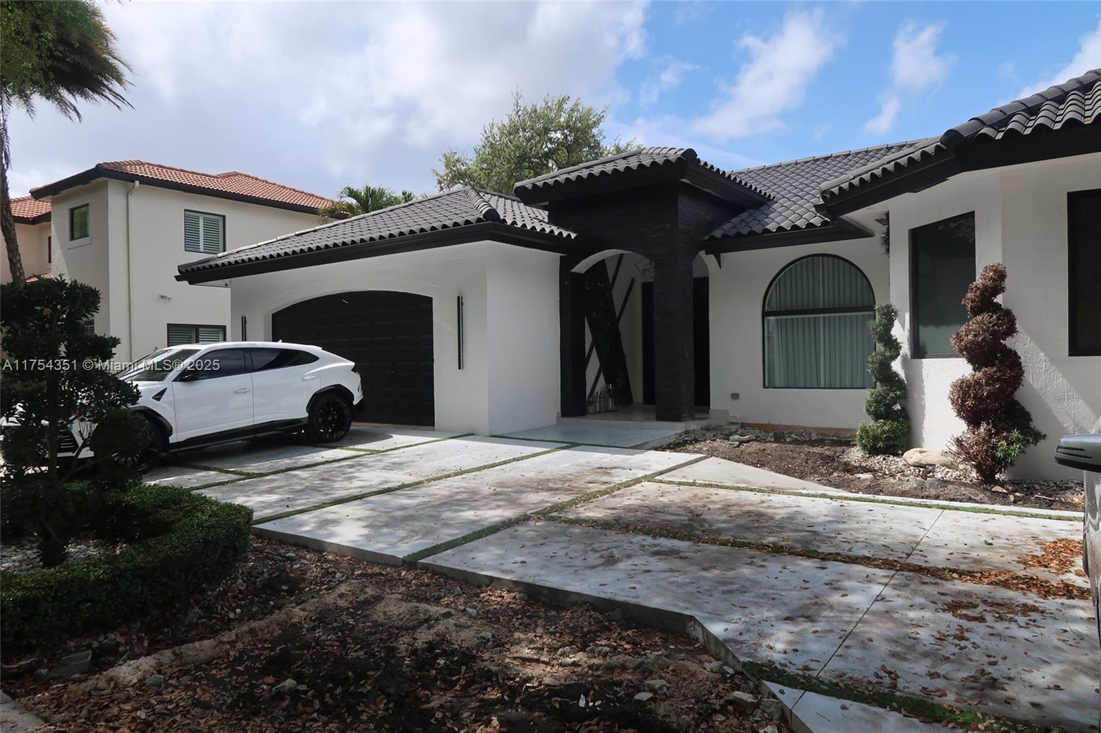 16830 NW 86th Ct, Miami Lakes FL 33016