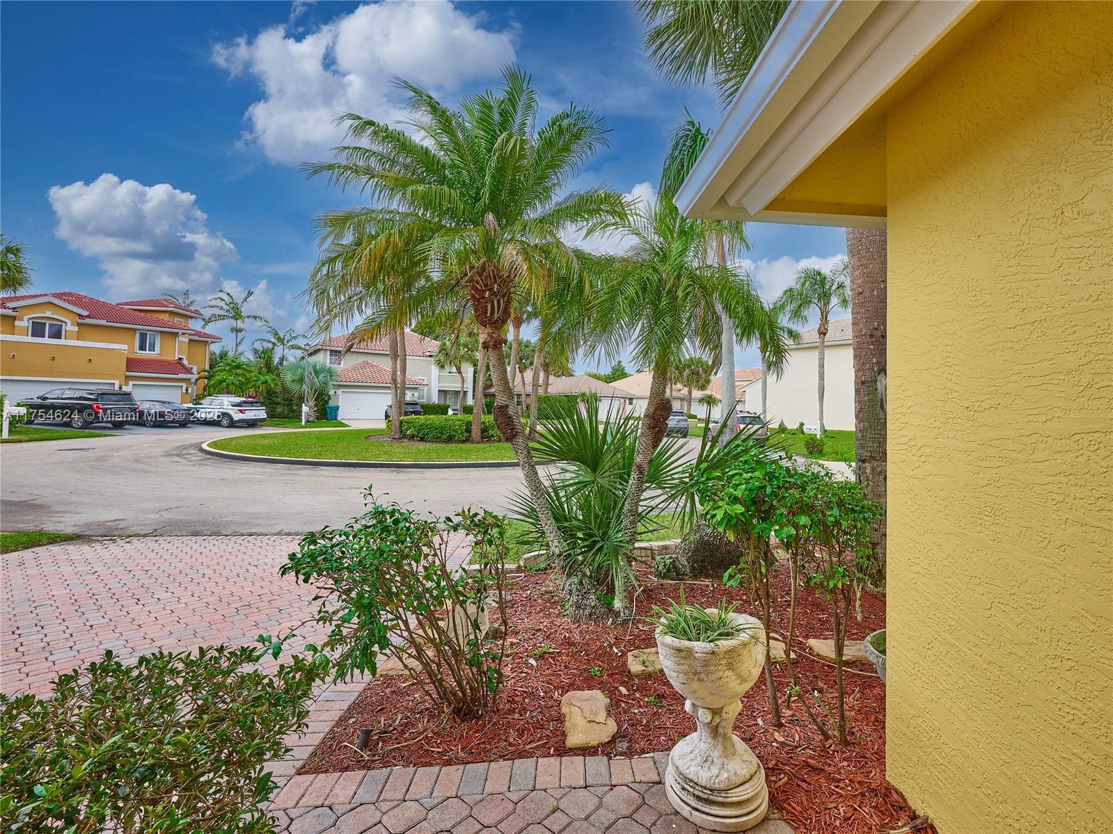 56 Citrus Park Ln, Boynton Beach FL 33436 photo 3