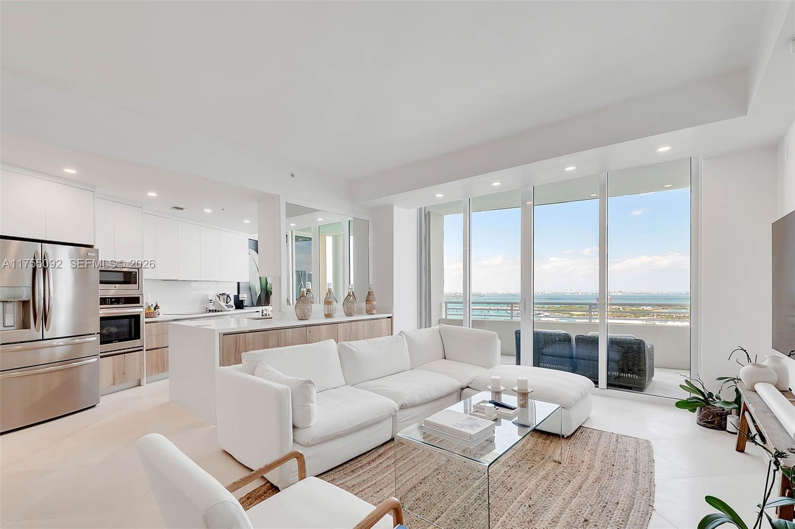 848 Brickell Key Dr # 4002, Miami FL 33131