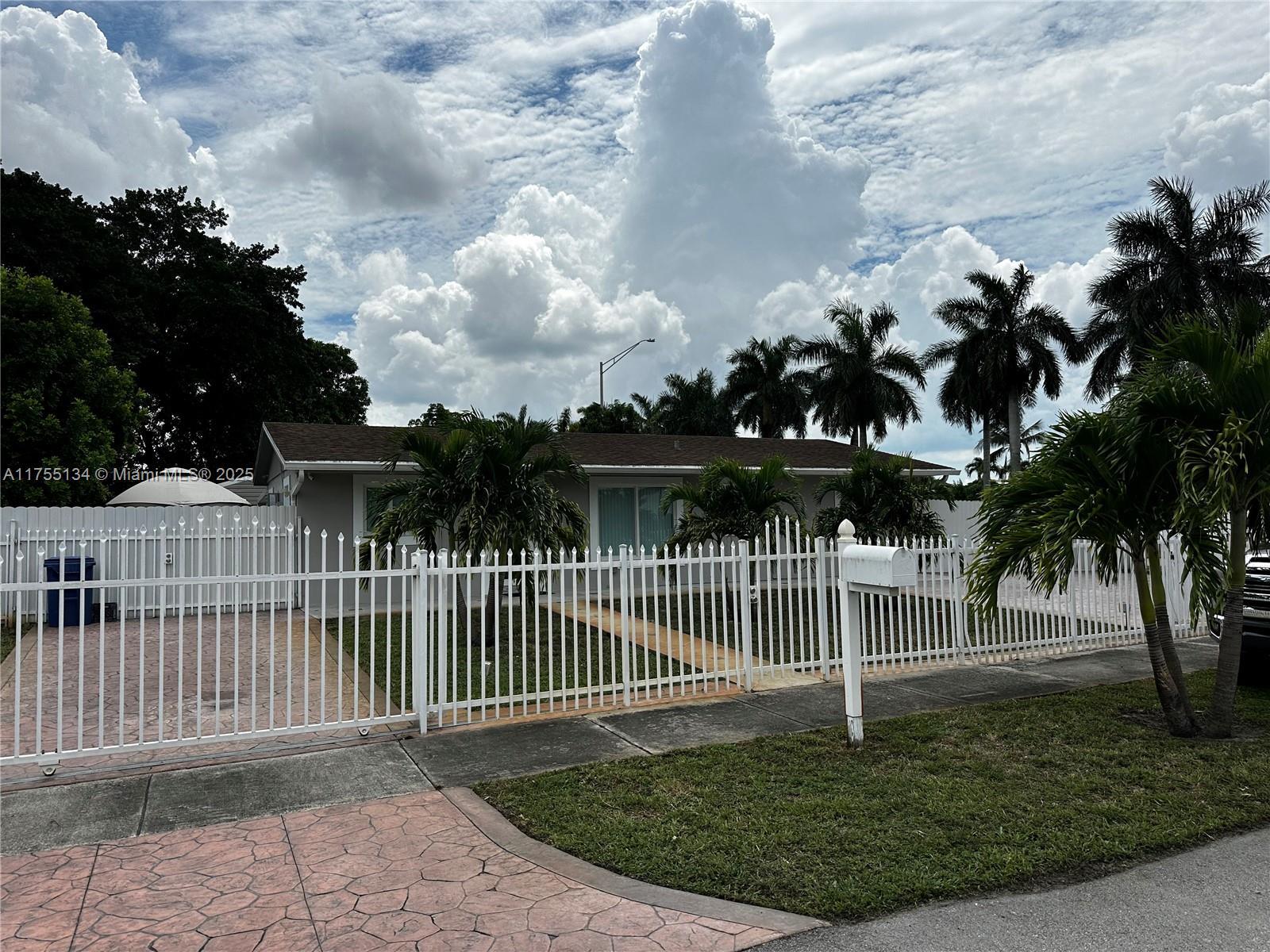 19911 NW 43rd Pl, Miami Gardens FL 33055 photo 4