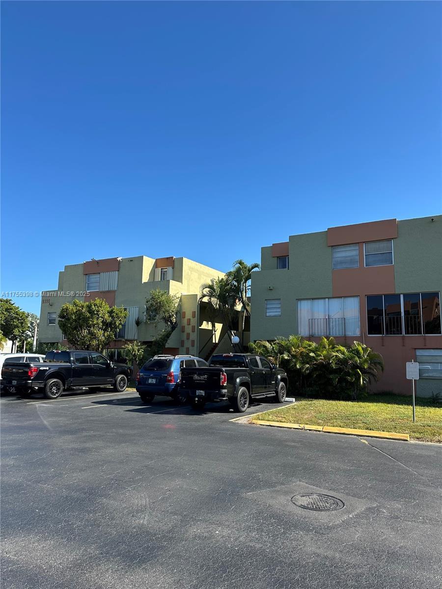 Miami, FL 33174 photo 2