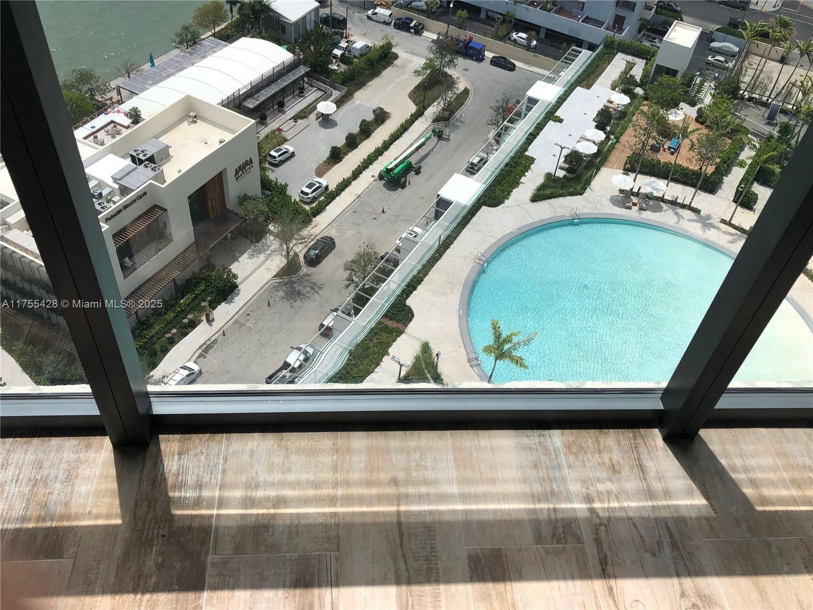 650 NE 32nd St # 2006, Miami FL 33137 photo 5