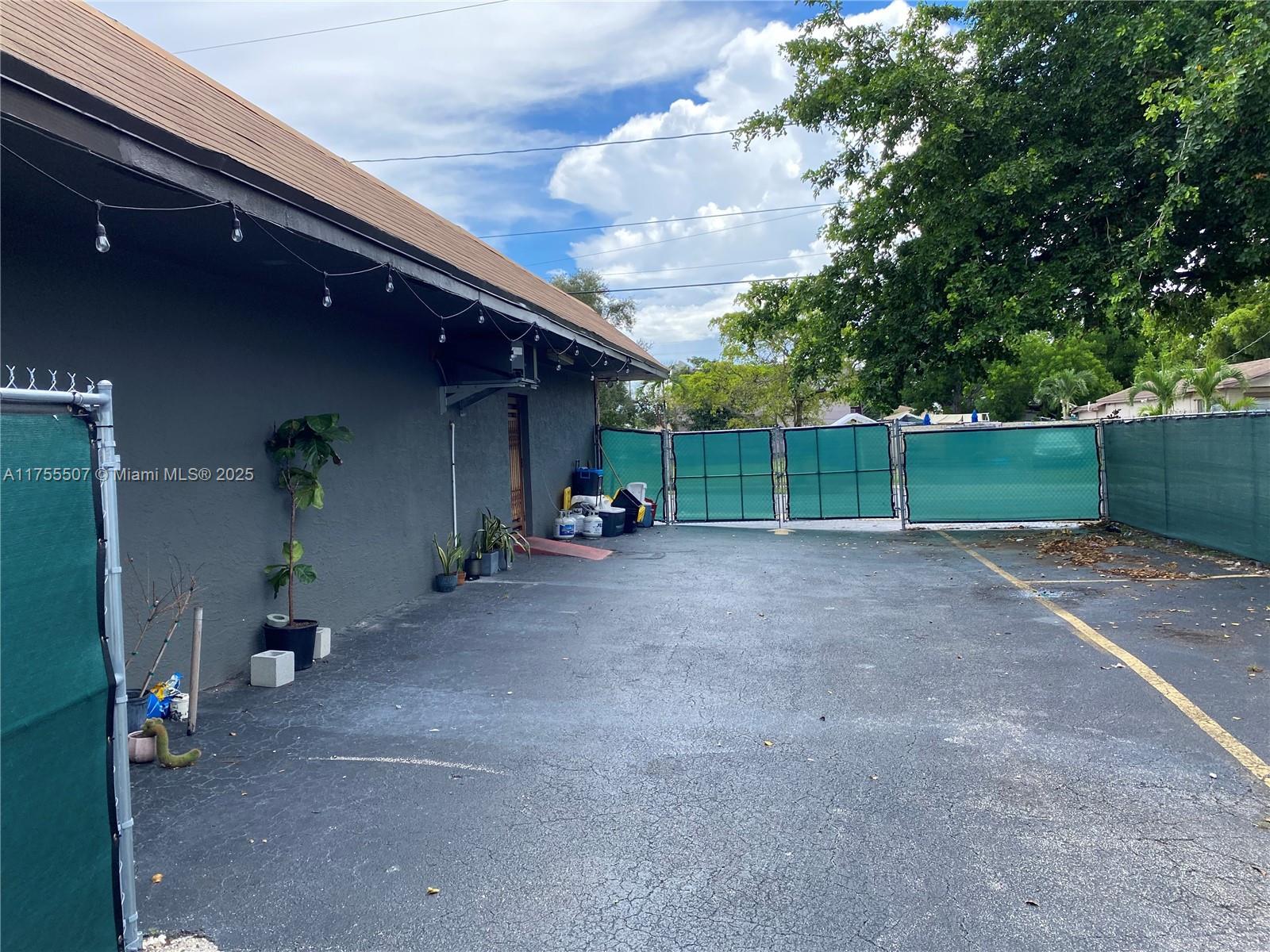 715 NW 1st St, Dania Beach FL 33004 photo 5