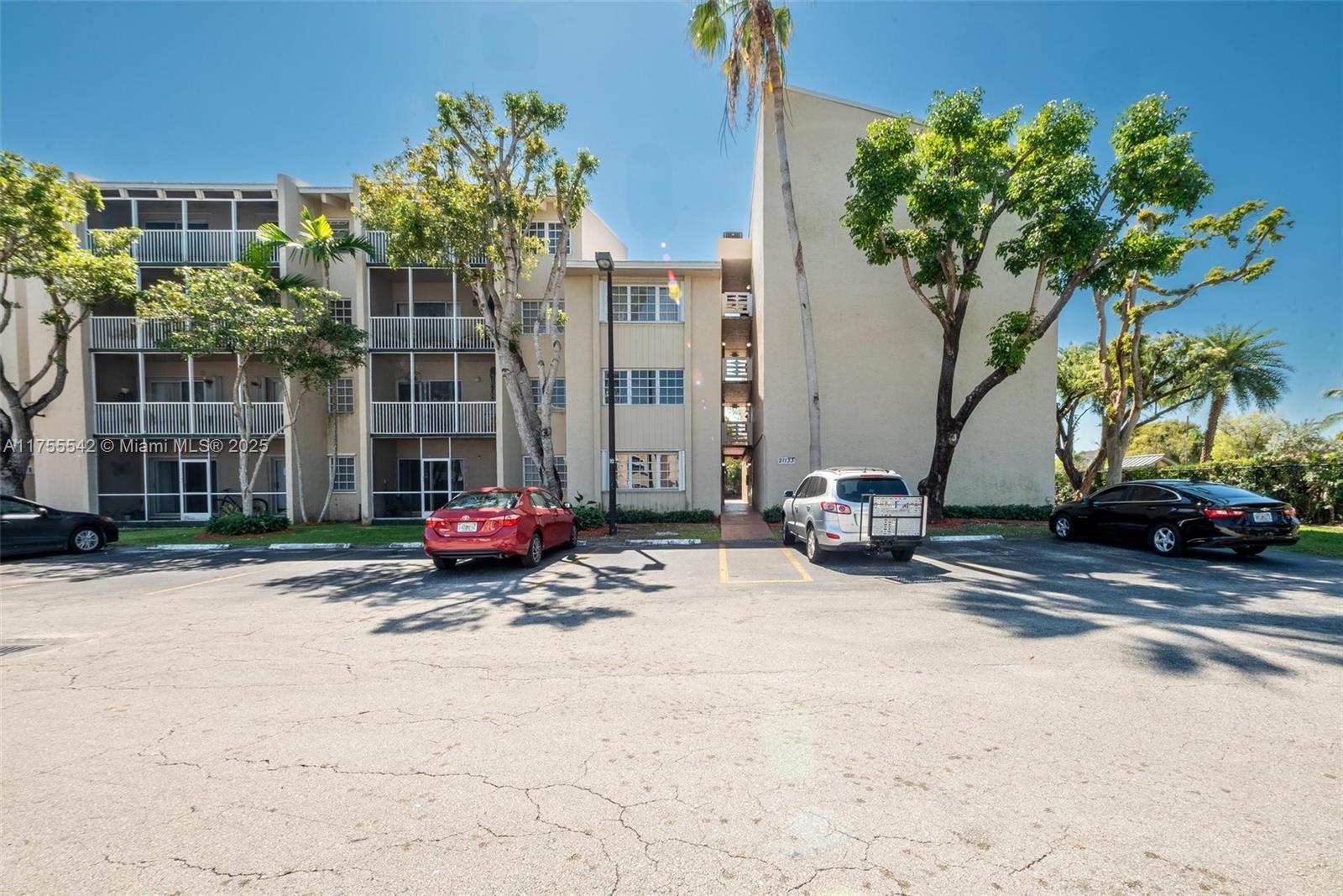 21133 SW 85th Ave # 209, Cutler Bay FL 33189 photo 4