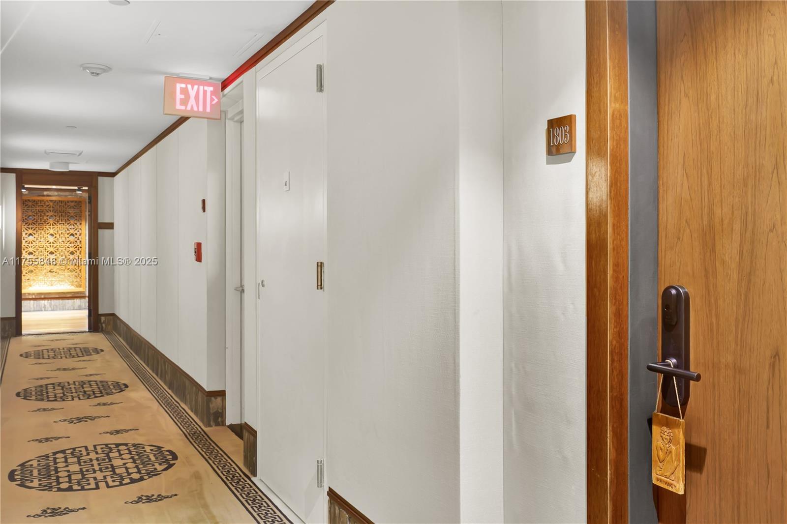 101 20, Miami Beach FL 33139 photo 2