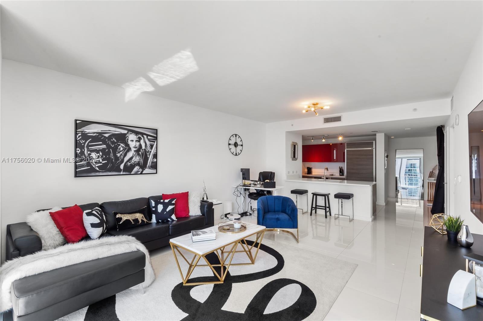 1100 S Miami Ave # 3303, Miami FL 33130 photo 2