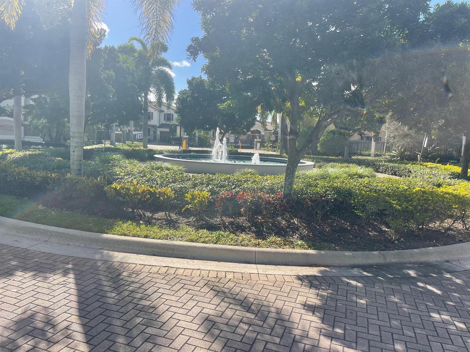 5454 NW 27 Street # 5454, Margate FL 33063 photo 2