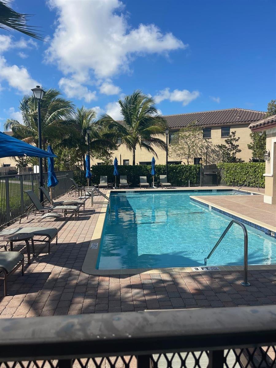 5454 NW 27 Street # 5454, Margate FL 33063 photo 3