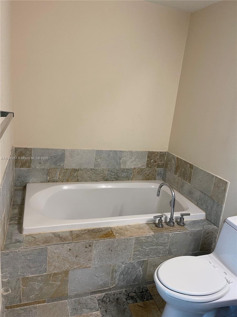 2681 N Flamingo Rd # 707S, Sunrise FL 33323 photo 4