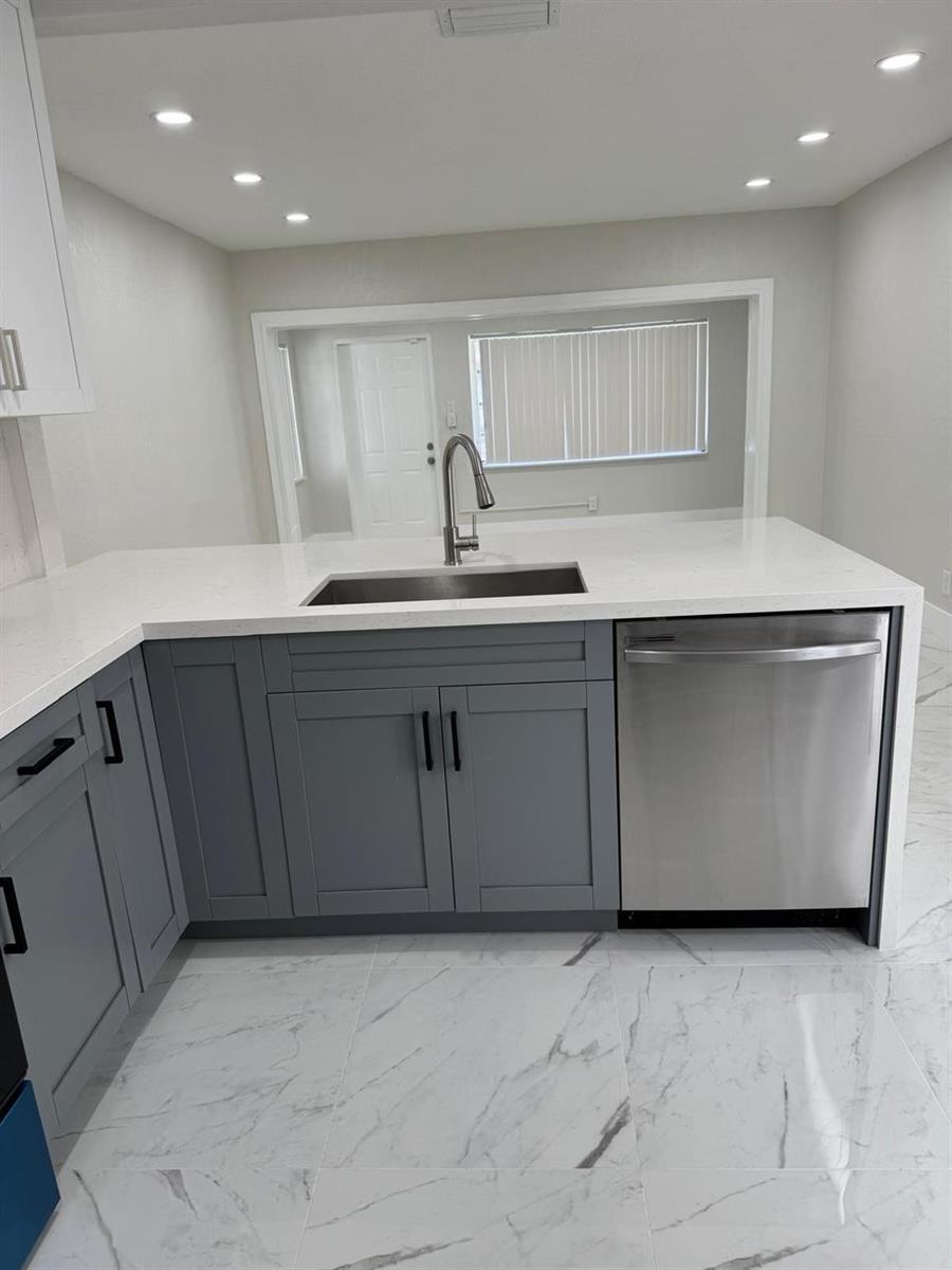 2423 Scott Street, Hollywood FL 33020 photo 5