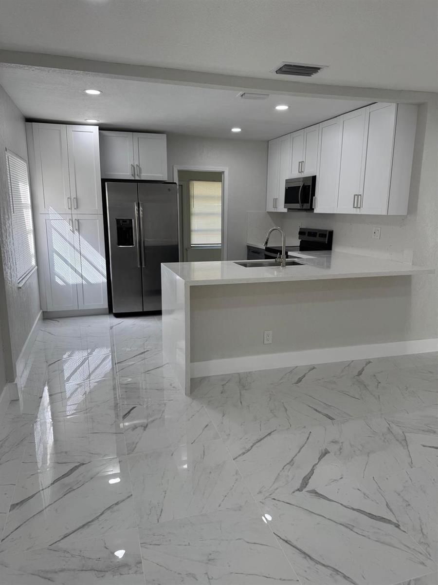 2423 Scott Street, Hollywood FL 33020 photo 4