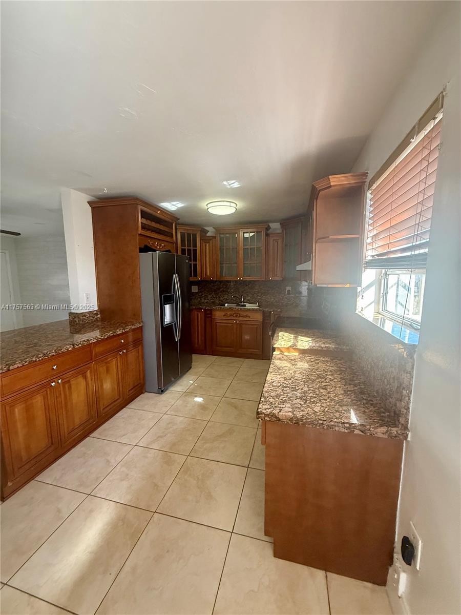 661 SE 7th Ave # 661, Hialeah FL 33010 photo 4