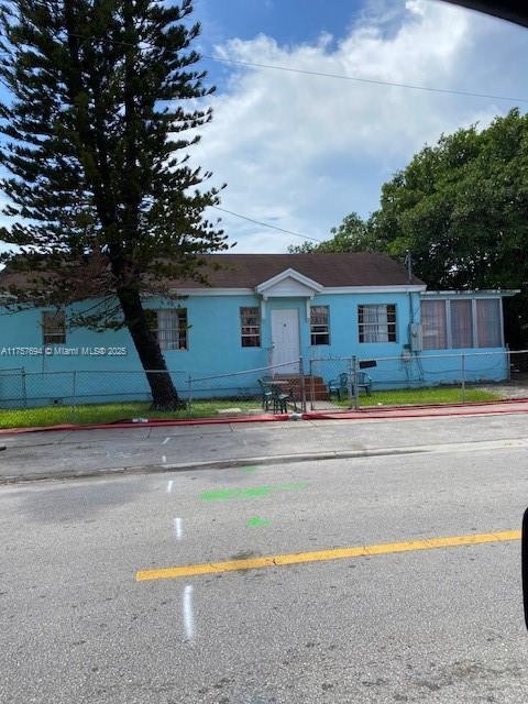 2156 NW 32nd St, Miami FL 33142