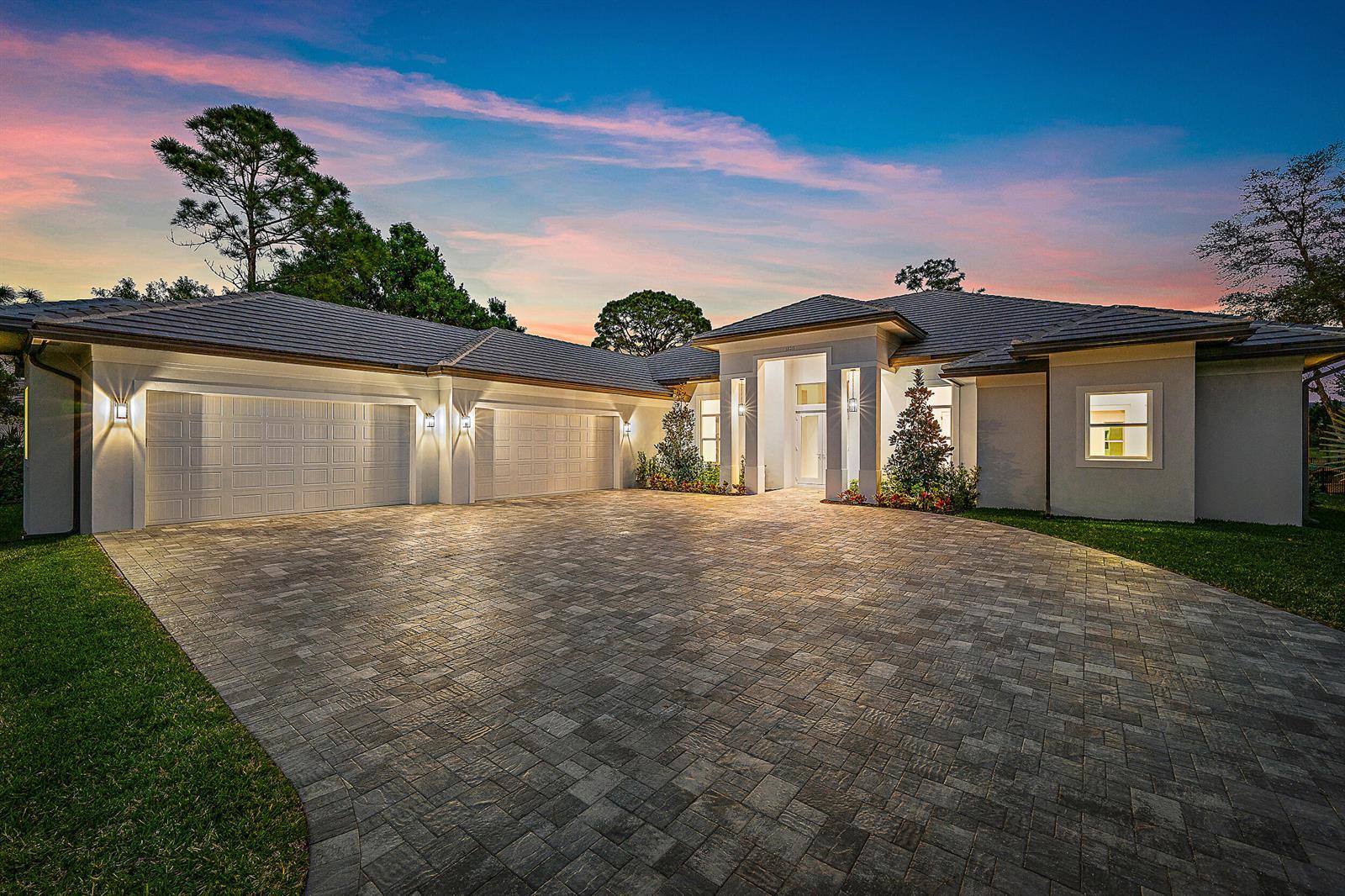 18211 SE Old Trail Drive W, Jupiter FL 33478