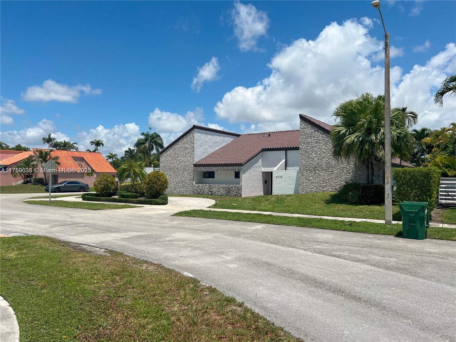 8735 SW 54th, Miami FL 33165 photo 2