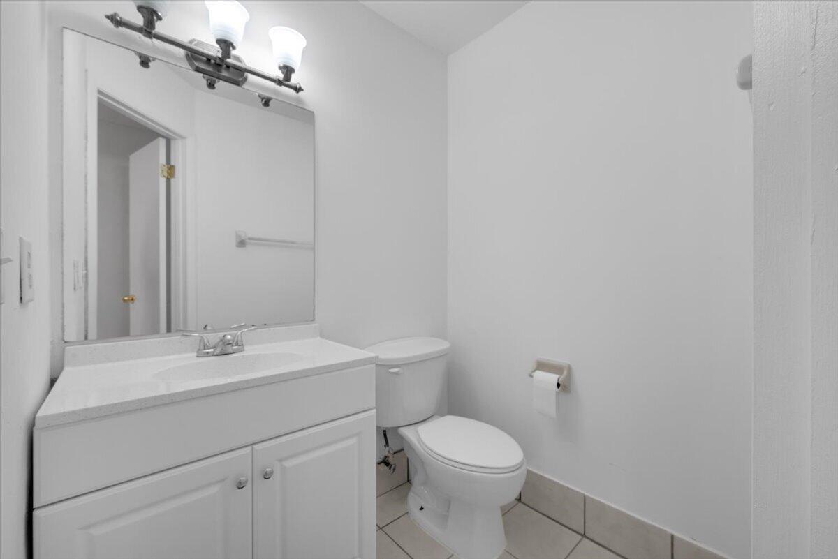 4718 NW 82nd Avenue # 1706, Lauderhill FL 33351 photo 2
