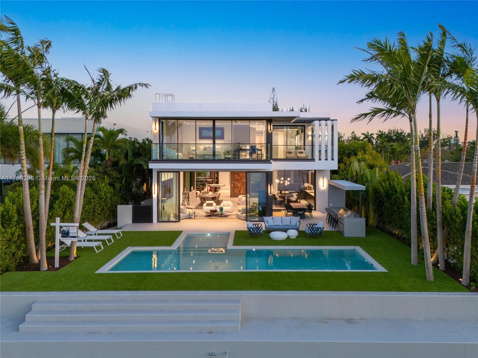315 N Shore Dr, Miami Beach FL 33141 photo 4