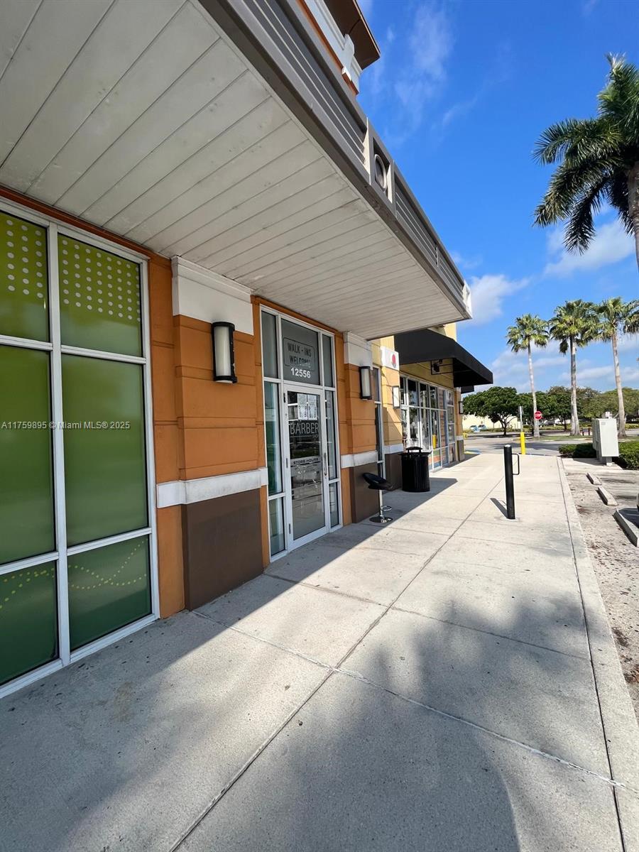 Kendall, FL 33186 photo 2