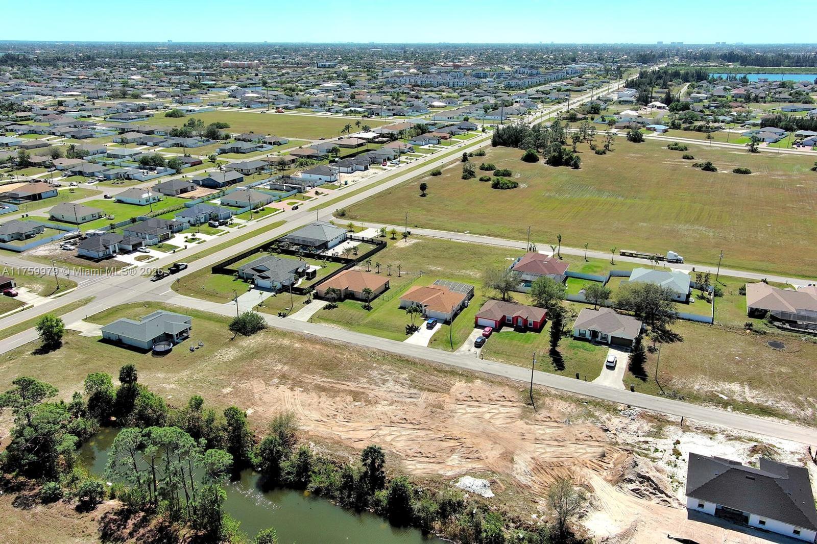 1611 NW 2nd St, Cape Coral, FL 33993 photo 3