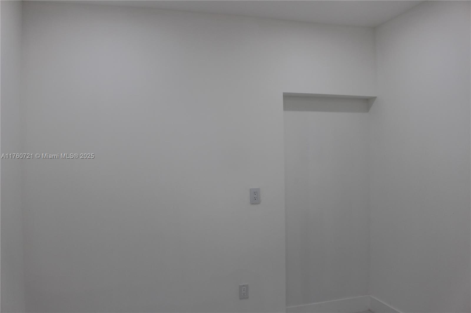 540 E 37th St # 4, Hialeah FL 33013 photo 2