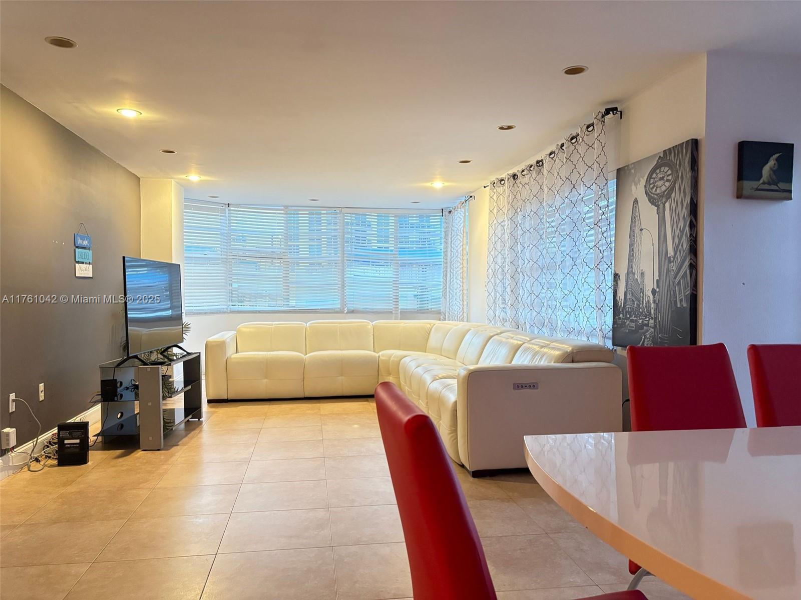 1965 S Ocean Dr # 2F, Hallandale Beach FL 33009
