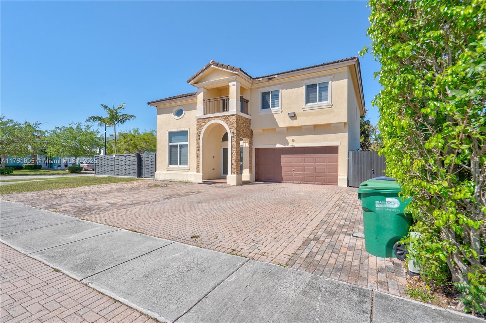 15271 SW 15th Way, Miami FL 33194 photo 3