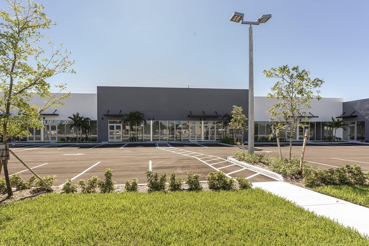 4250 W Hallandale Beach Blvd # 6, Pembroke Park FL 33023