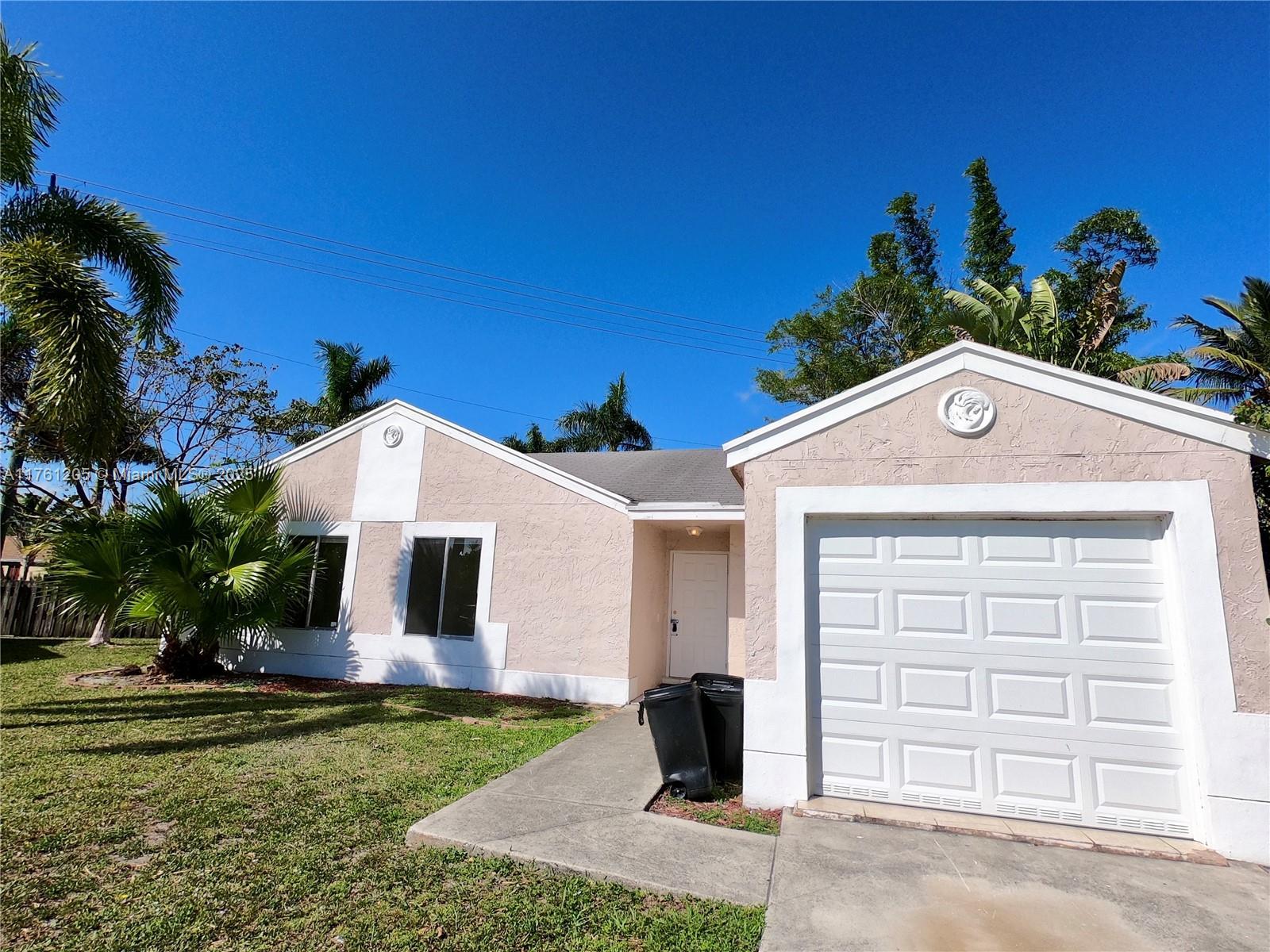 18766 Cloud Lake Cir, Boca Raton FL 33496