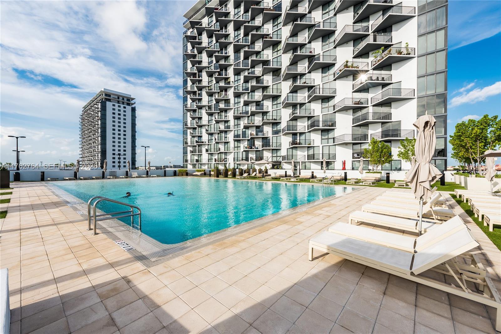 5252 NW 85th Ave # 511, Doral FL 33166