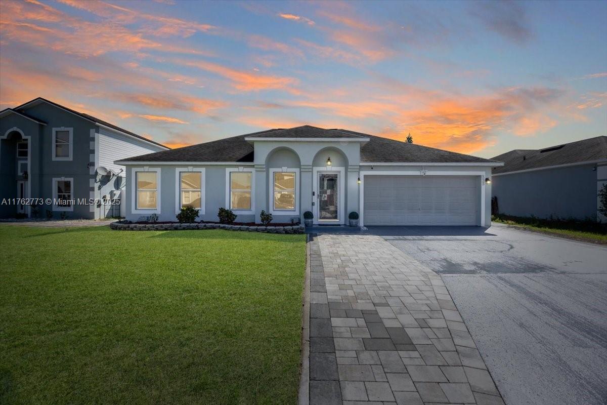 335 ASHFORD DR, Davenport FL 33837 photo 2