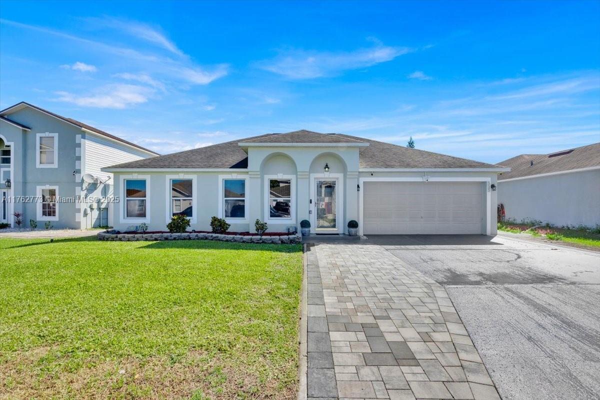 335 ASHFORD DR, Davenport FL 33837